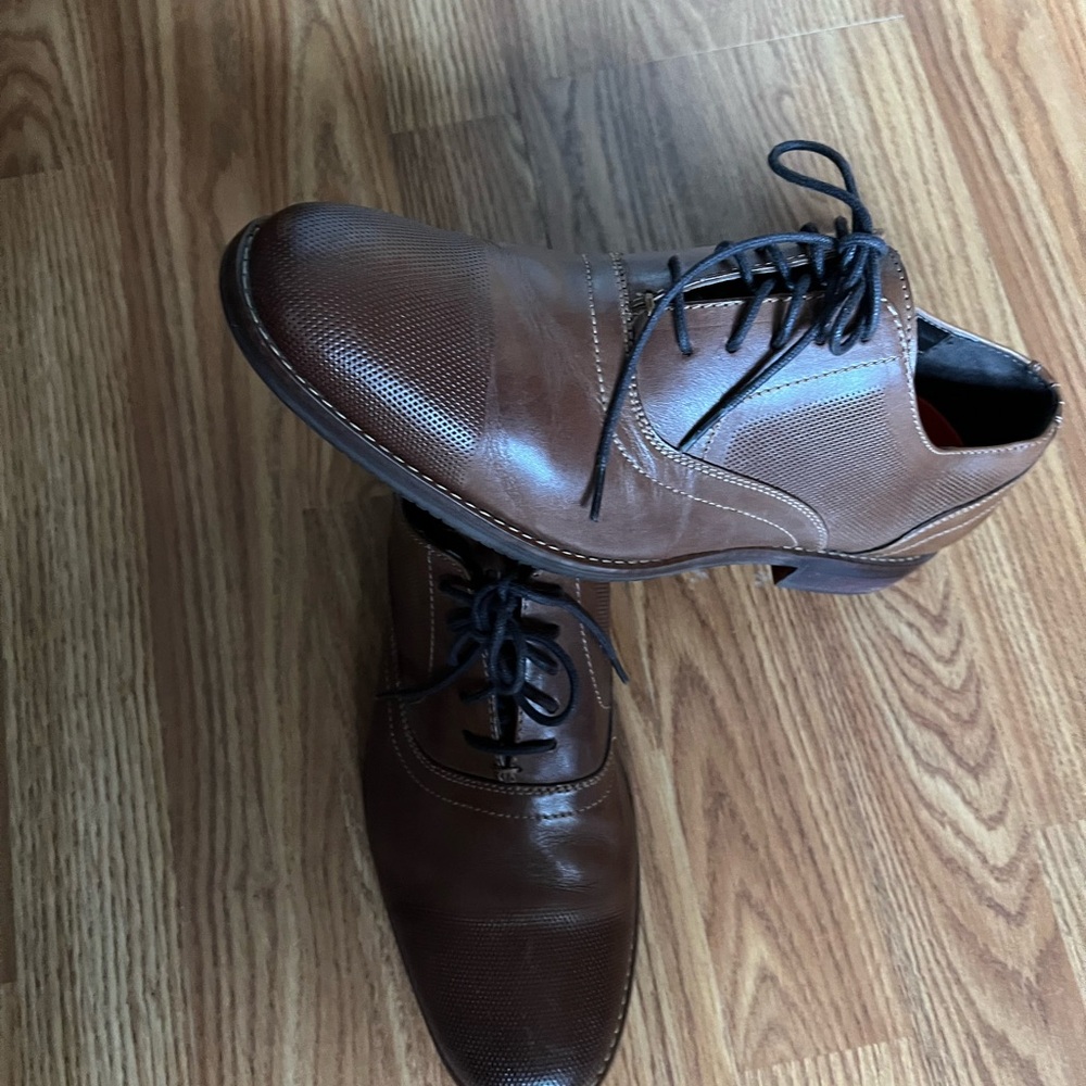 Rockport size 8 leather